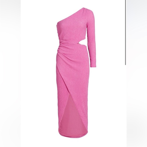 SAYLOR Dresses & Skirts - Saylor Laila Crinkle Pleat Maxi Dress